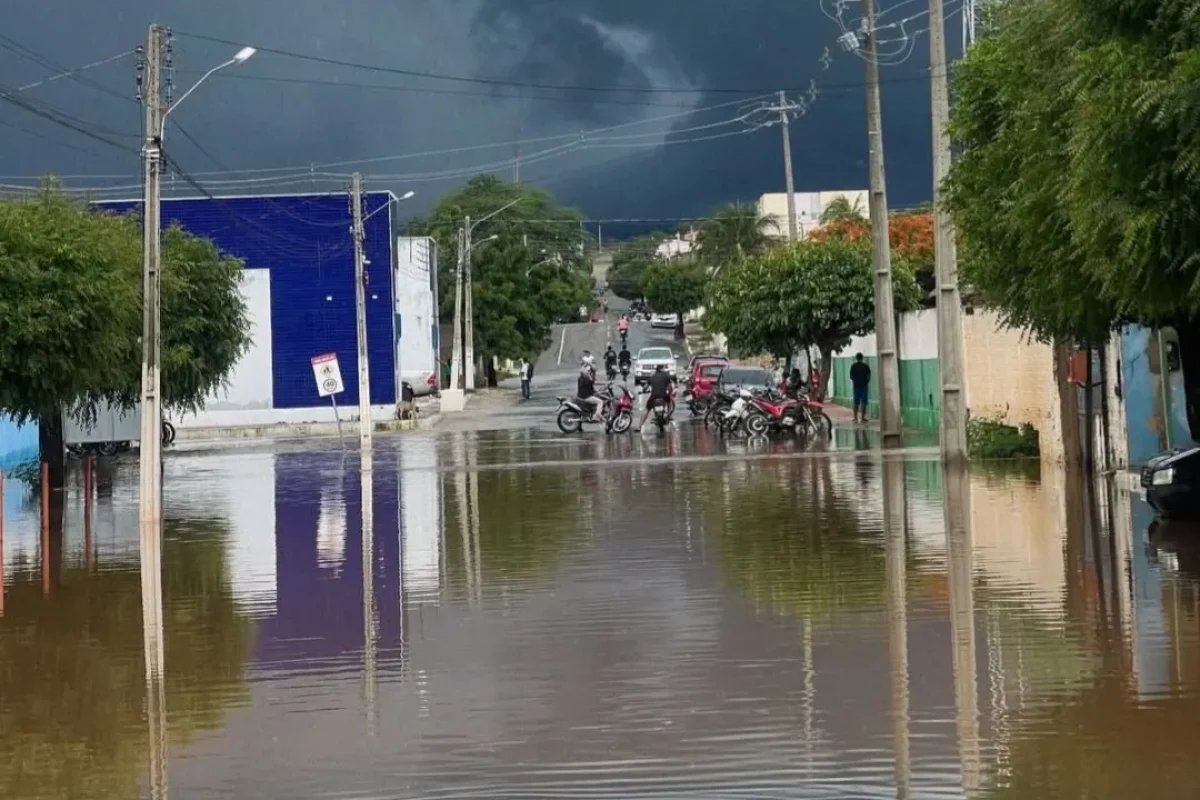 rua alagada simoes chuva