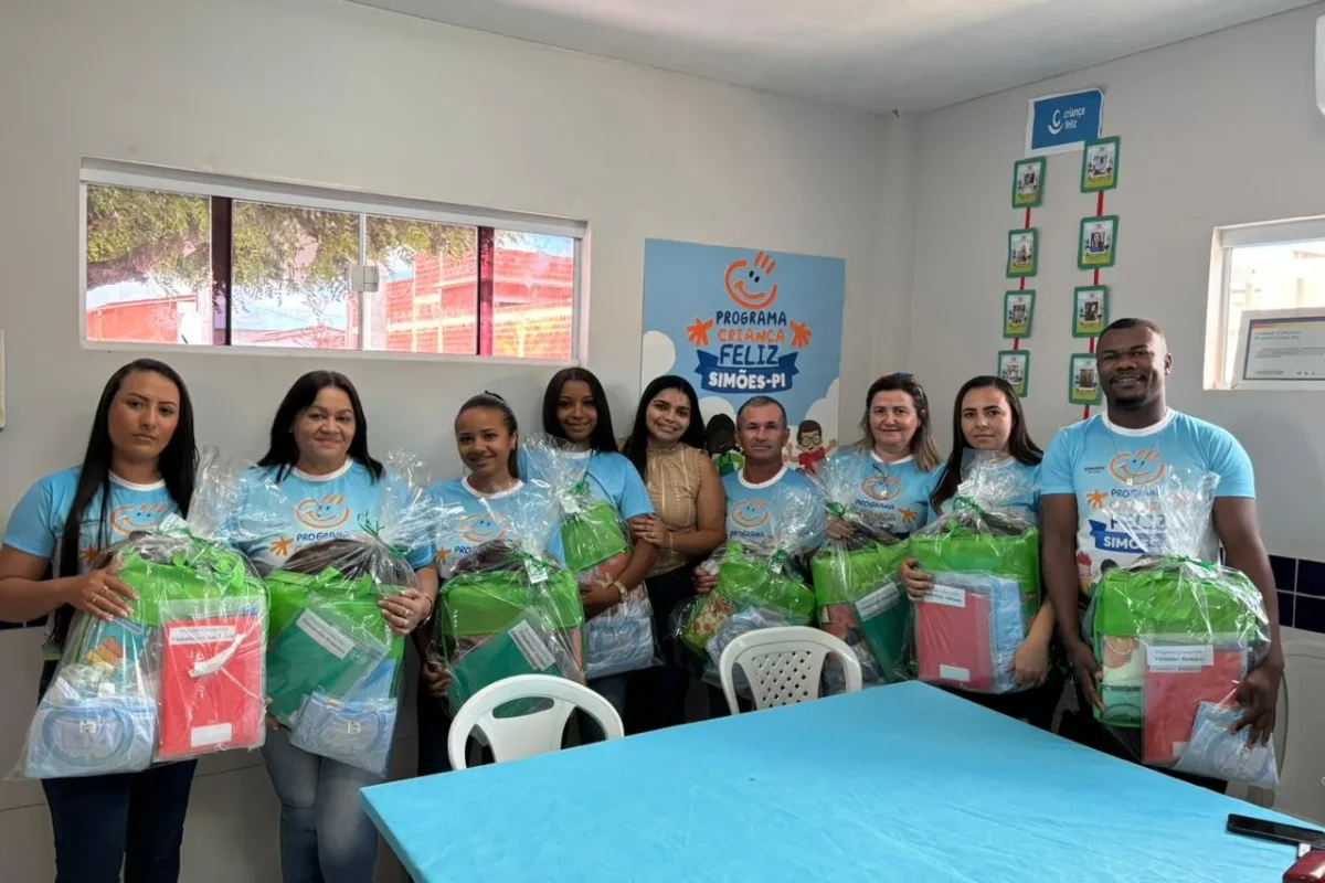 Capa Criança Feliz