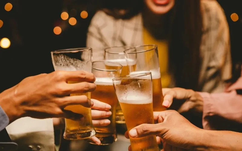 Cerveja também pode ser contaminada por metanol Padilha diz que é mais difícil