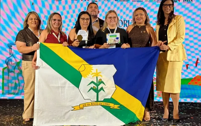 WhatsApp-Image-2026-06-11-at-10.15.30-AM-2Caldeirao-Grande-do-Piaui-conquista-Selo-VAAR-e-Selo-de-Alfabetizacao-da-UNDIME-PI-em-Teresina