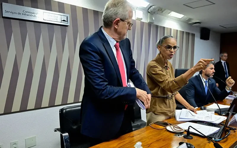 bate-boca-Marina-Silva-senado2