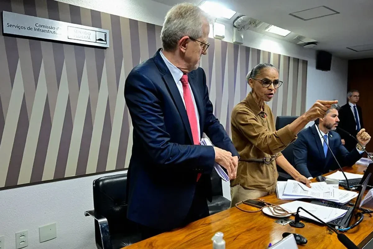 bate-boca-Marina-Silva-senado2
