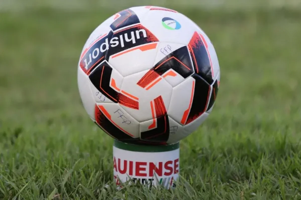 bola-da-final-do-campeonato-piauiense--257f407bad178870