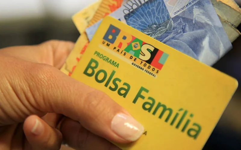 bolsa-familia.jpg.1200x0_q95_crop