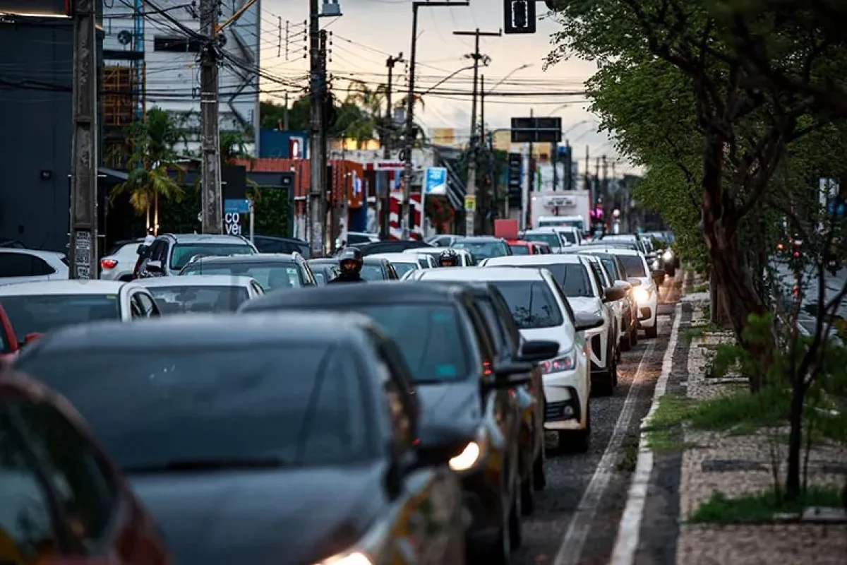 carros-transito-veiculos