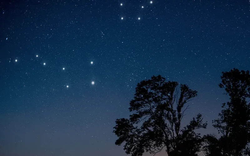 céu_meteorito_noite