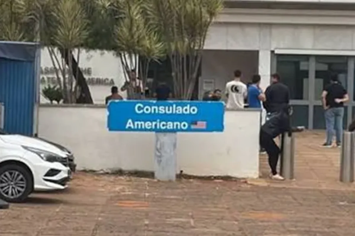 estados-unidos-suspendem-atendimento-na-embaixada-e-em-consulados-do-brasil--187eb08ca21b8539
