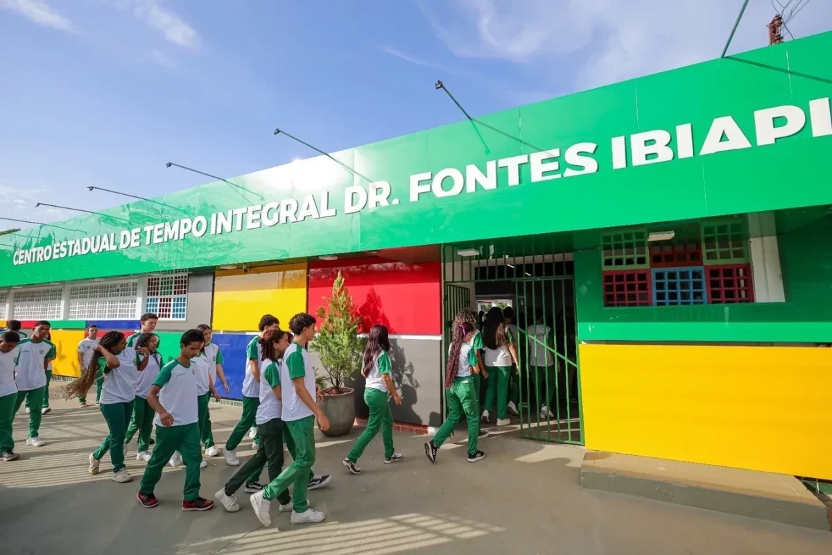 governo-do-piaui-anuncia-reajuste-salarial-de-6-27-para-professores-da-rede-estadual-fc270b8f-99dd-4d62-9e29-ea7f65820ef6.jpg