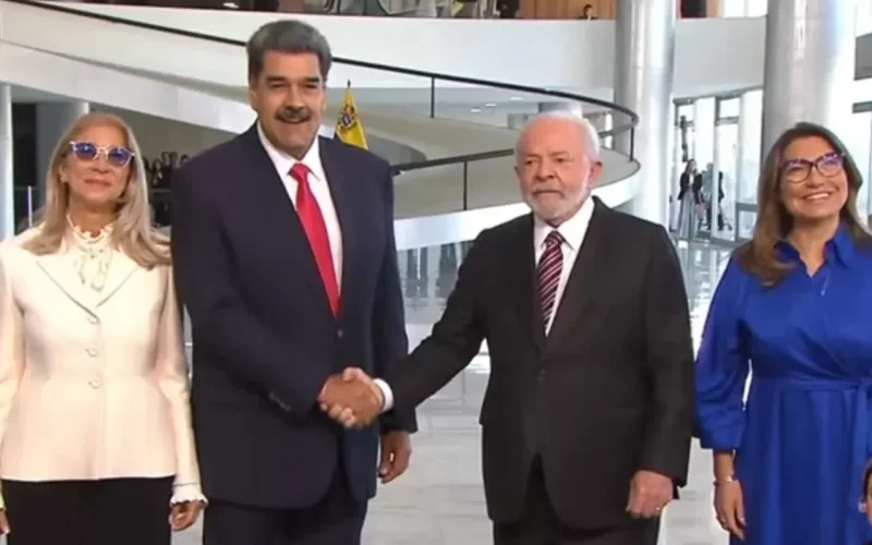 governo-maduro-tem-vies-autoritario-mas-nao-e-ditadura-diz-lula-2e244e05-62f9-4778-b319-0a650320f122.jpg