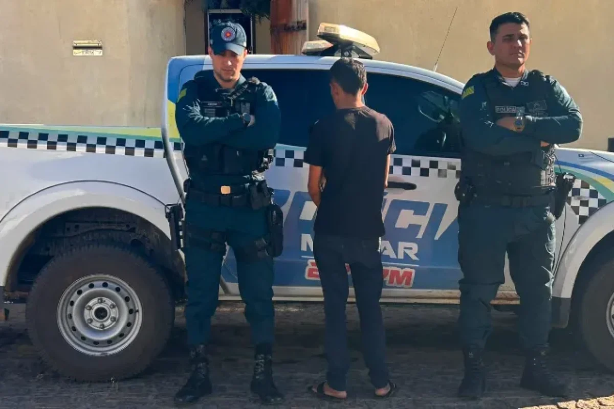 homem-e-preso-suspeito-de-oferecer-dinheiro-para-crianca-para-ter-relacoes-sexuais--5dacb0f02aba759b