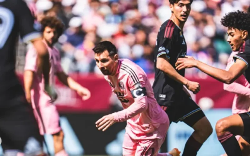 lionel-messi-deixou-o-campo-na-vitoria-do-inter-miami-sobre-o-philadelphia-union--e0e8d4bcad8498ea