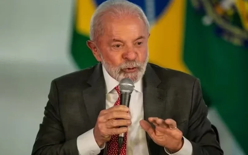 lula-anuncia-linha-de-credito-de-r-30-bi-para-exportadores-afetados-pelo-tarifaco-dos-eua-9693d2da-f7f5-41a3-84ec-11ecc0619e9b.jpg