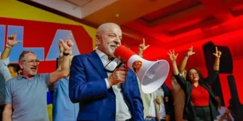 lula-recruta-jovens-eleitos-e-influencers-para-forca-tarefa-digital--efdd46dfa60f0ea3