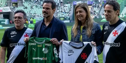 marcos-lamacchia-no-canto-direito-posa-para-foto-com-leila-pereira-no-estadio-do-palmeiras--2902732a765970a7