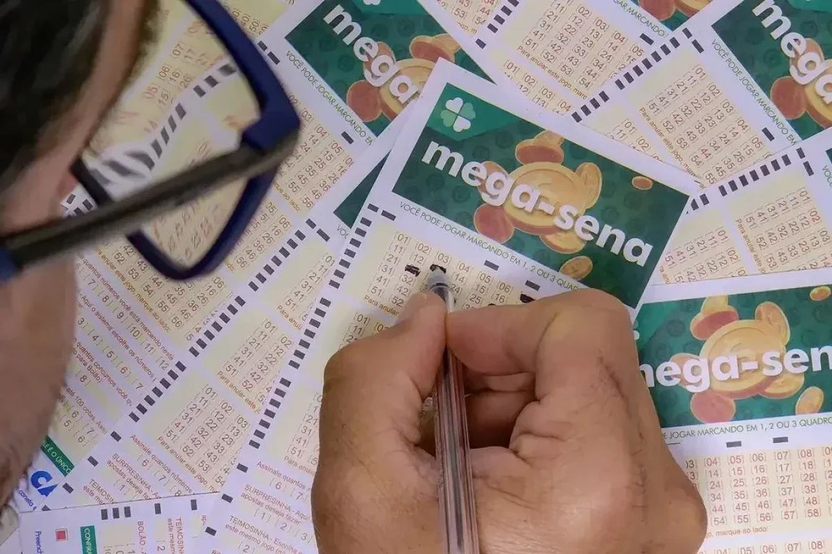 mega-sena-acumula-e-premio-principal-pode-chegar-a-r-11-milhoes-no-sabado-005b9510-52a0-429a-a162-d583446e7af3.jpg