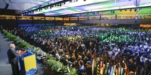 o-prefeito-e-um-aliado-na-execucao-das-politicas-diz-lula-na-marcha-dos-municipios-0945db19-a56c-4a67-82d2-2f70a647af69.jpg