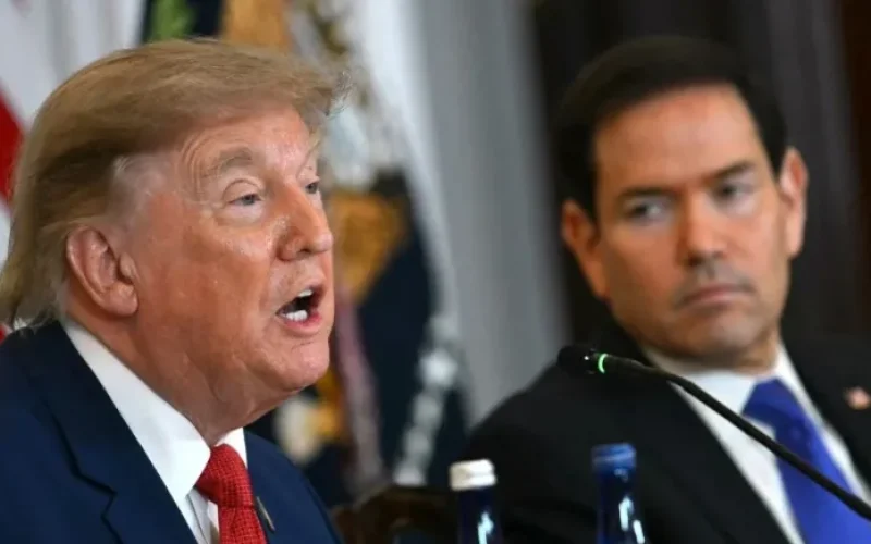 o-presidente-dos-estados-unidos-donald-trump-e-o-secretario-de-estado-norte-americano-marco-rubio--8136c7b1575092e3