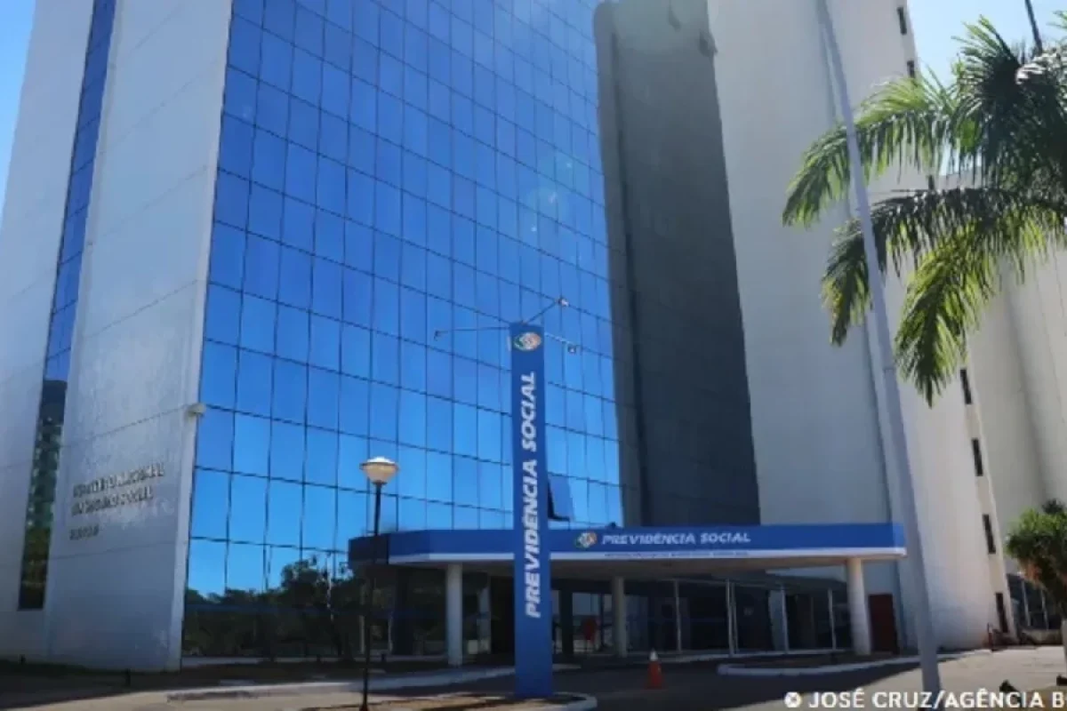 operacao-da-pf-apura-fraude-no-inss-e-mira-conafer-e-bens-de-luxo-12cabd5e-56ae-4a41-bc14-5a30ad175cd6.jpg
