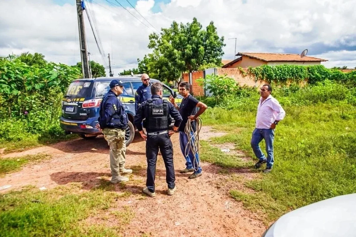 operacao-policial-autua-criadores-de-animais-em-tres-cidades-do-piaui-42f725d2-b0f9-4cd1-9df6-e133e99f23fb.jpg