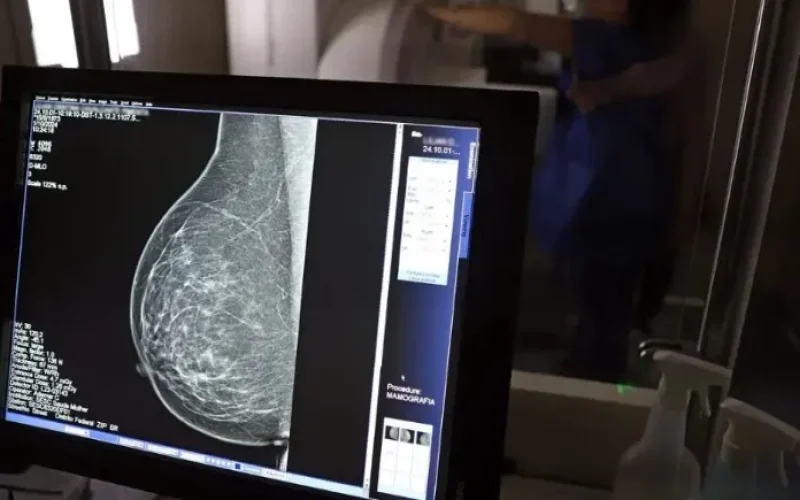 outubro-rosa-cancer-de-mama-cresce-e-atinge-cada-vez-mais-mulheres-jovens--5535e360560fefaf
