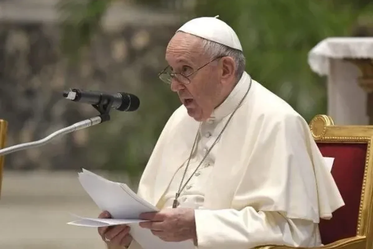 papa_francisco_c3422f2cb8_9bf0635063