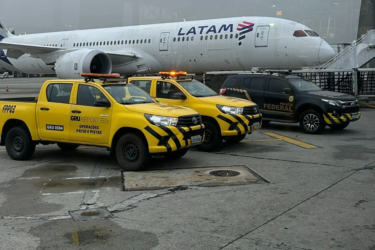 pf-faz-vistoria-em-aviao-com-destino-a-teresina-apos-ameaca-de-bomba-57b9c48a-81f4-40c2-96fd-3cb3e27e5ff0