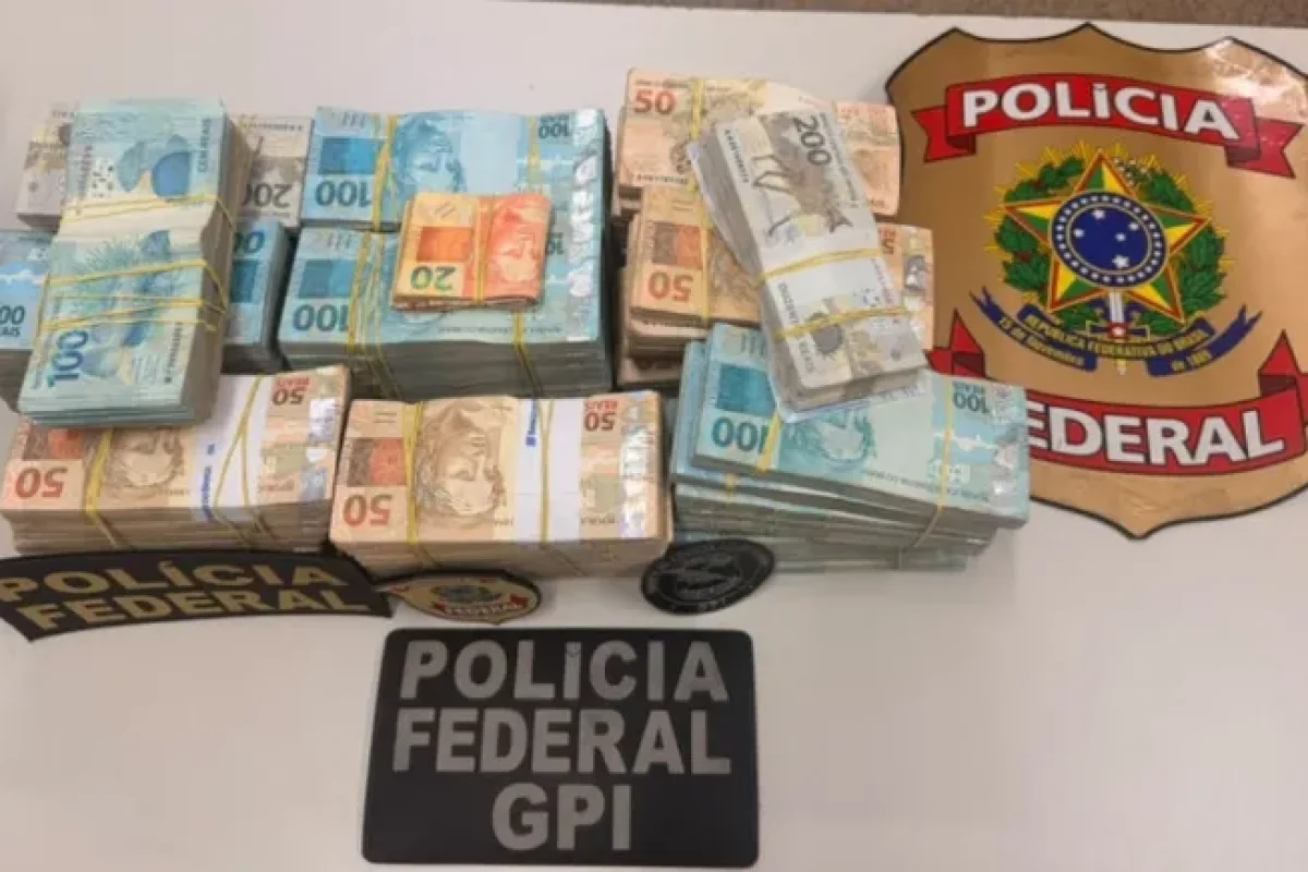 policia-federal-prende-homem-com-cerca-de-r-830-mil-em-especie-durante-abordagem-em-jose-de-freitas-no-piaui--b3edfd4c8d9bea20