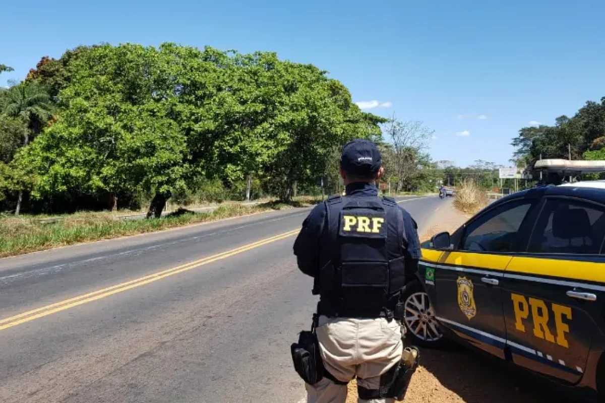 prf-alerta-motoristas-para-riscos-de-ultrapassagens-proibidas--441041b10a463cd7