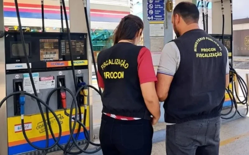 procon-autua-dois-postos-de-combustiveis-por-elevacao-no-preco-da-gasolina-em-the-a2302843-fcdf-4e53-9d22-8cb31ee7917c.jpg