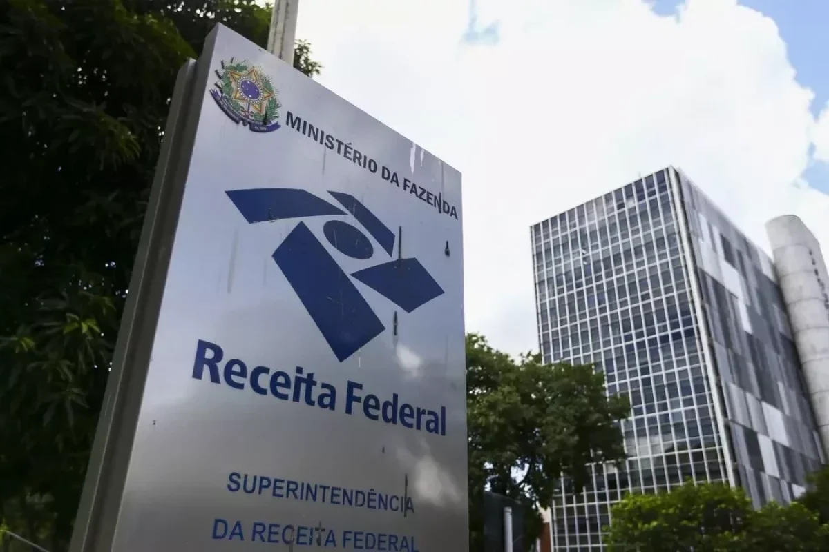 quem-nao-declarar-o-imposto-de-renda-pode-ficar-com-o-nome-sujo-e-ate-ser-preso-9b6985a1-f6ae-4e91-ba86-7612c2c17446.jpg