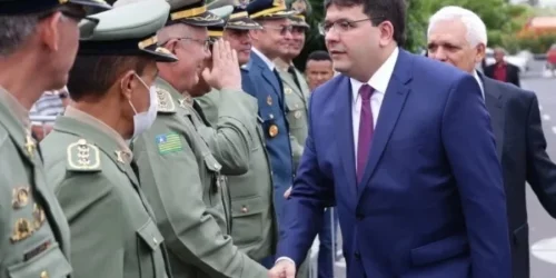 rafael-fonteles-define-valor-extra-para-policiais-do-piaui-veja-quanto-sera-45831e45-0b60-46f2-860d-b5c821ea03e0.jpg