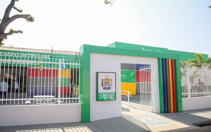 rafael-fonteles-investe-r-1-5-bi-para-universalizar-ensino-integral-em-2025-d096e05b-db58-4d8c-910f-289e739aab6d.jpg