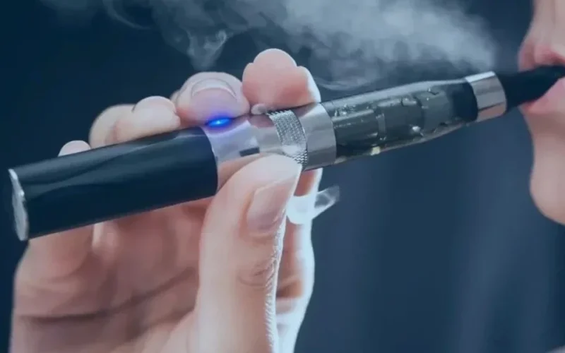 redes-sociais-tem-48h-para-retirar-anuncios-de-cigarros-eletronicos-3a1dc28e-b183-4d0e-9fe3-ee51b8402afd.jpg