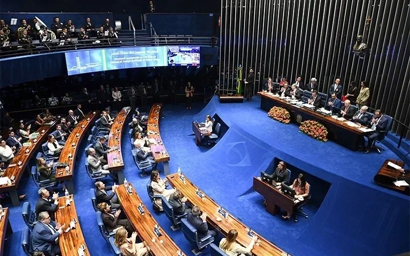 senado-aprova-proposta-que-altera-a-lei-da-ficha-limpa-entenda-77f62527-a377-48a7-8611-17be2c9d6986.jpg