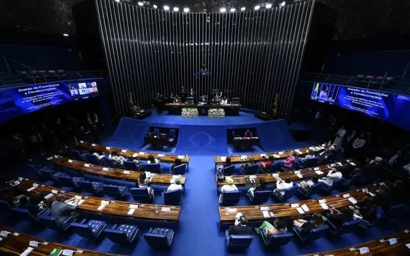 senado-vota-hoje-projeto-que-altera-salario-minimo-e-pacote-de-corte-de-gastos-31a1c99d-514c-4a67-9ca5-43a3f6ae5740.jpg