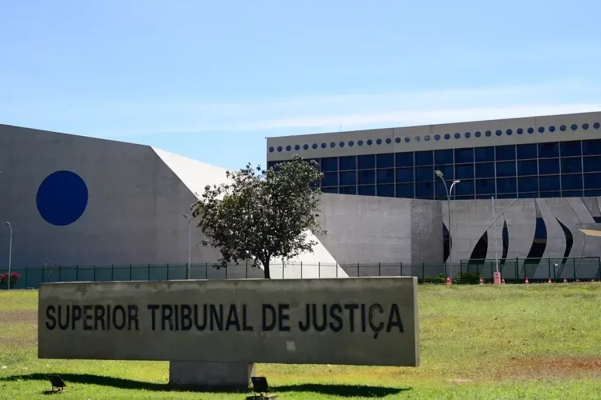 stj-permite-quebrar-sigilo-bancario-para-calculo-de-pensao-alimenticia-1409e773-c71e-4669-89a8-80cc7fb693a0.jpg