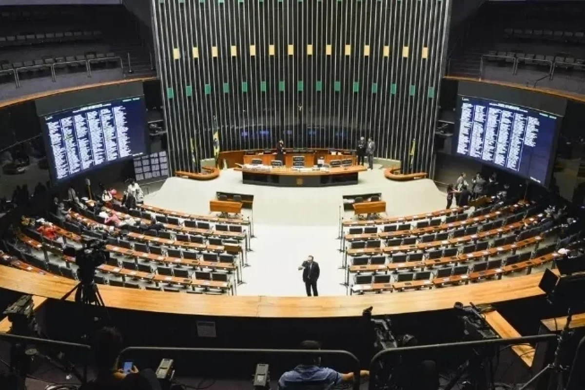 subcomissao-camara-dos-deputados-volta-hoje-a-debater-fim-da-escala-6x1-c4ba34ea-39aa-4f79-b432-1c847805fb26.jpg
