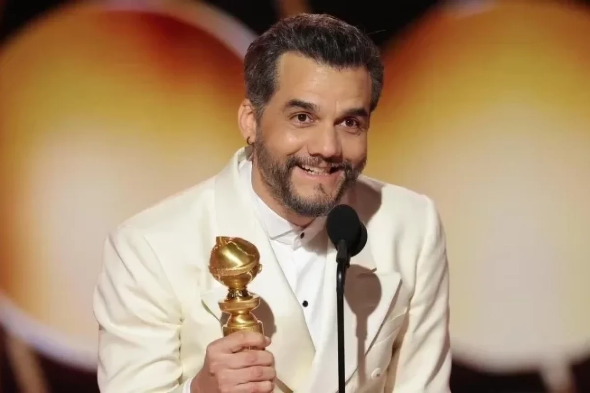 wagner-moura-leva-o-globo-de-ouro-de-melhor-ator-em-filme-de-drama-552194-25ed44b75cdc8ba2.jpg