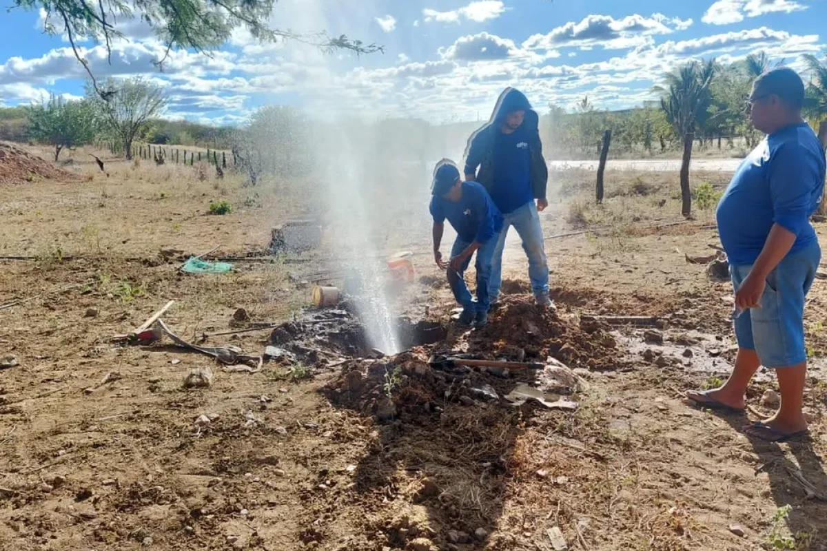 Mais de 80 pessoas, incluindo político, são denunciadas por furto de água para abastecer piscinas em região de seca do PI — Foto: Divulgação/Agespisa